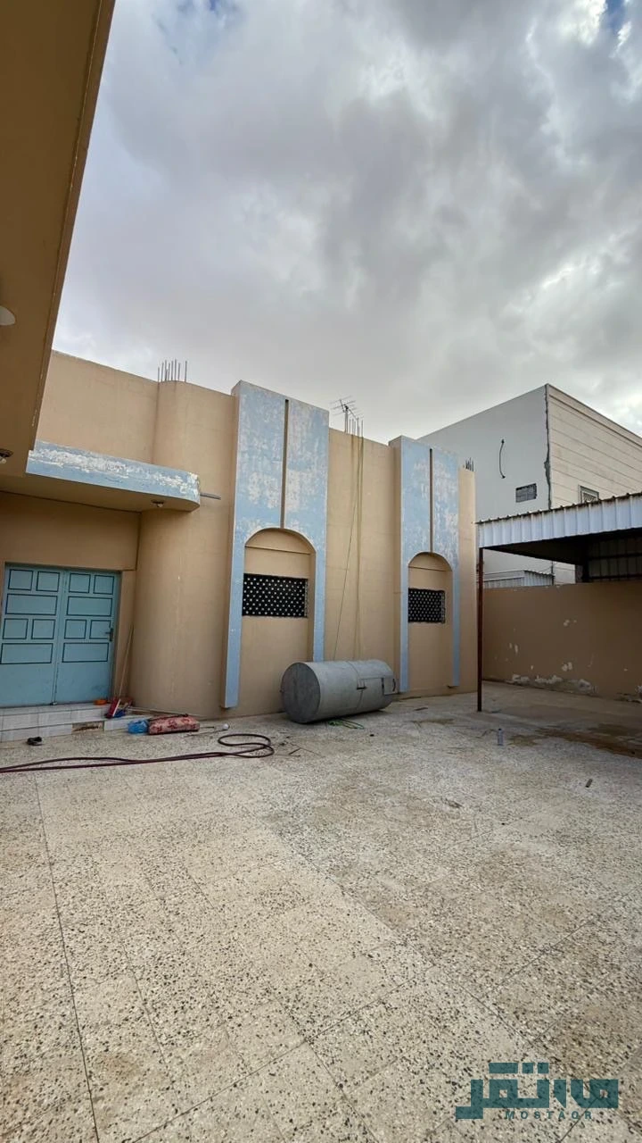 دور للبيع في حي أجا حائل — صورة 1