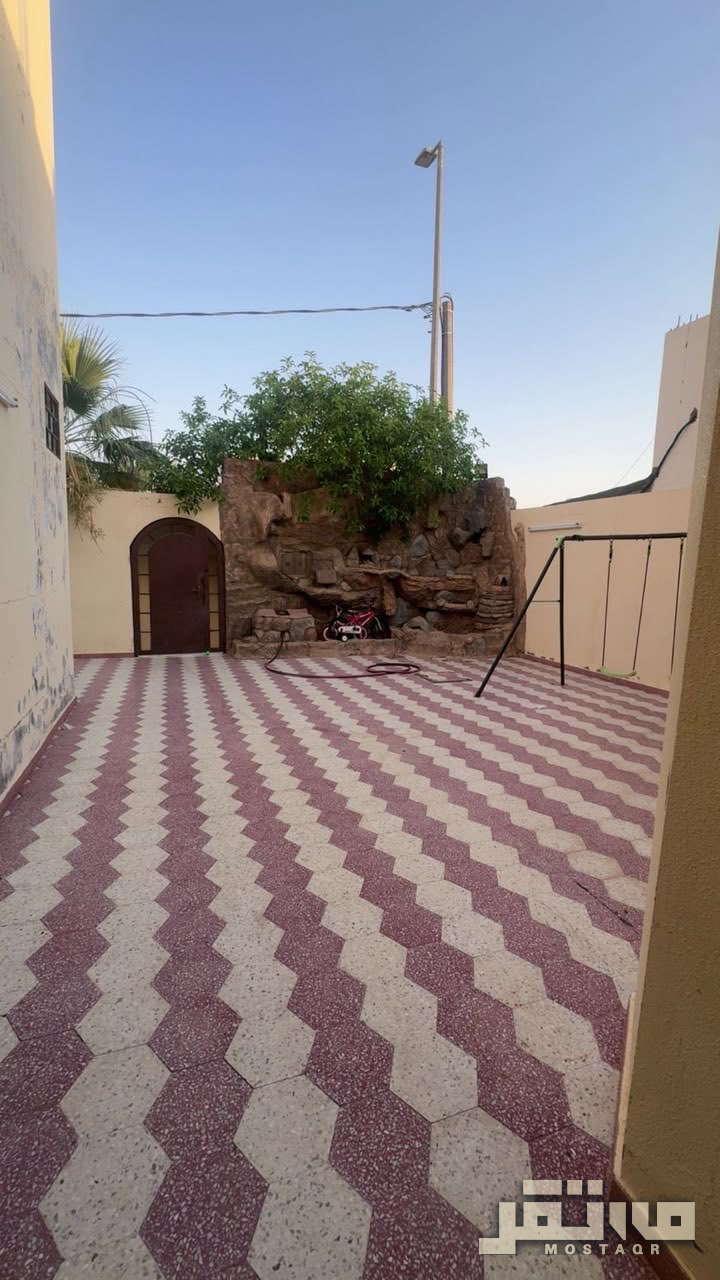 فيلا للبيع في حي أجا حائل — صورة 2