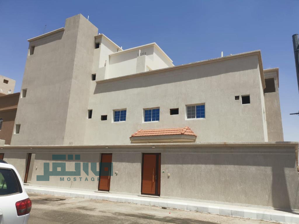 عمارة للبيع في حي صلاح الدين الشرقي حائل — صورة 2