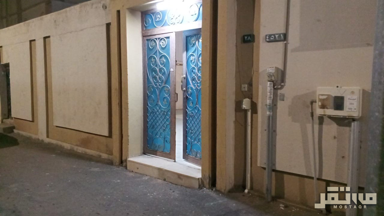 فيلا للإيجار أو للاستثمار في حي المنتزه الشرقي حائل — صورة 1
